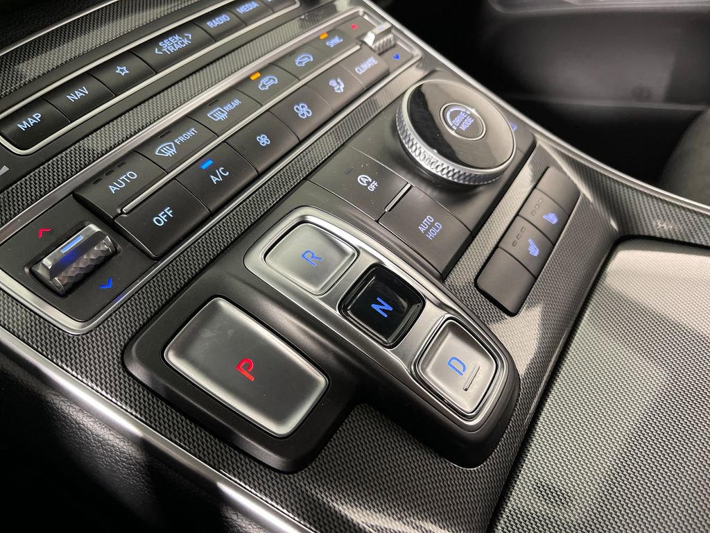 Certified 2023 Hyundai Santa Fe SEL image 25