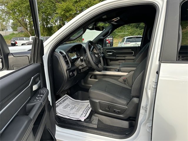 Used 2025 RAM 2500 Big Horn image 32