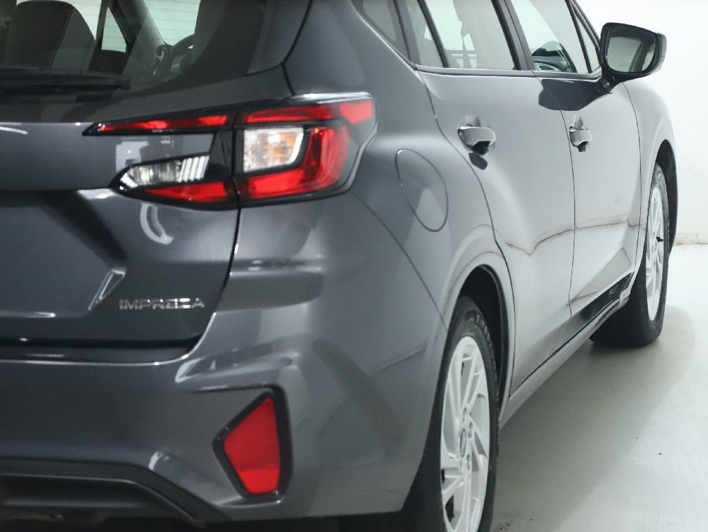 Used 2024 Subaru Impreza 2.0i AWD/4WD image 43