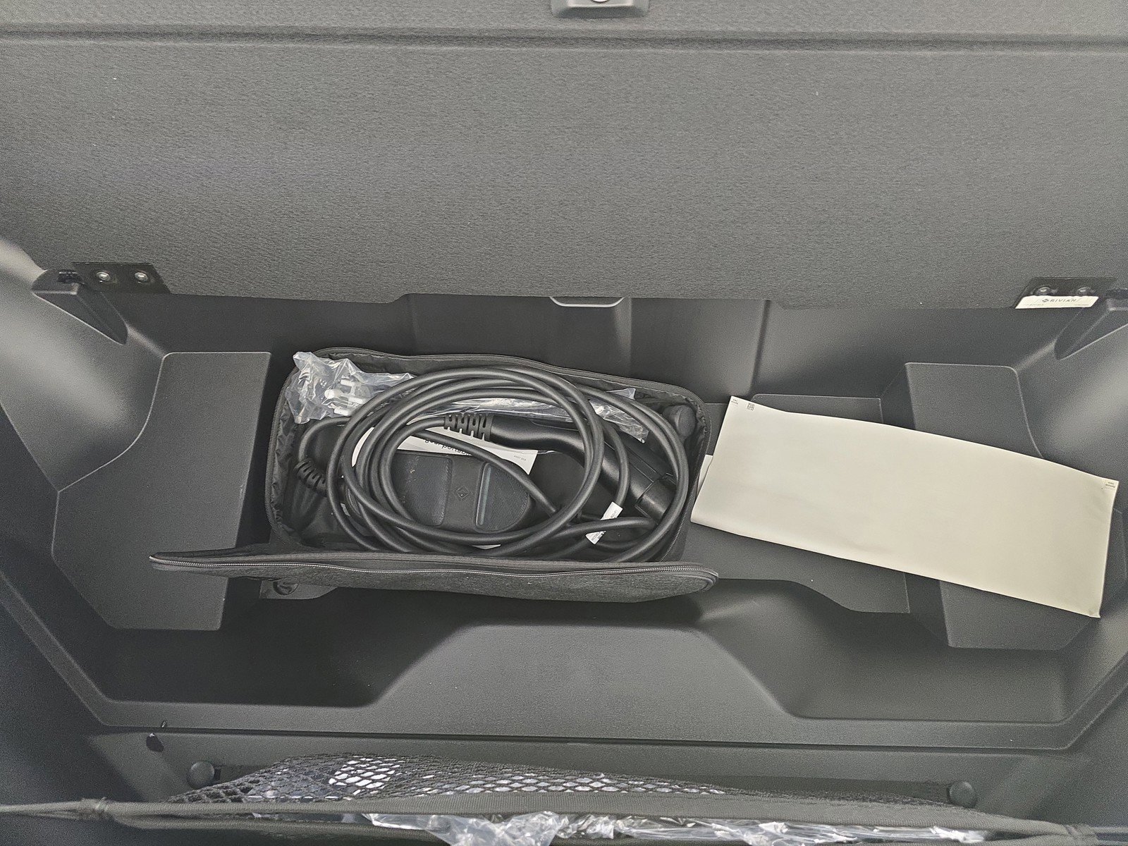 Used 2024 Rivian R1S Adventure image 14