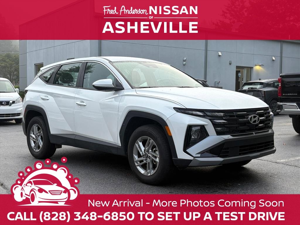 Used 2025 Hyundai Tucson SE
