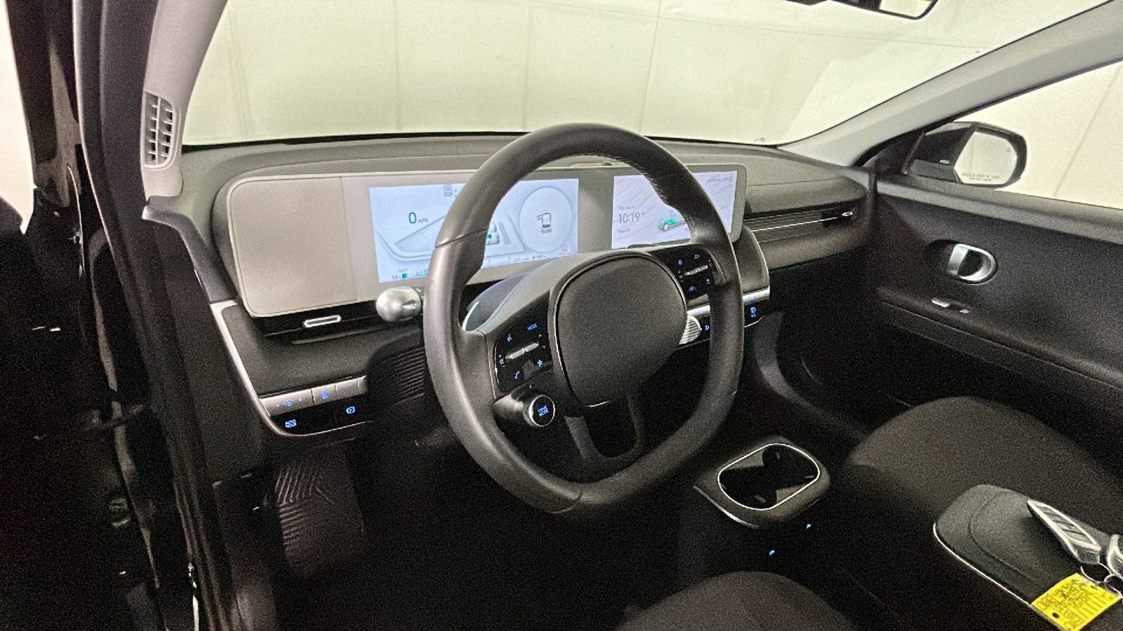 Used 2024 Hyundai Ioniq 5 SE AWD/4WD image 17