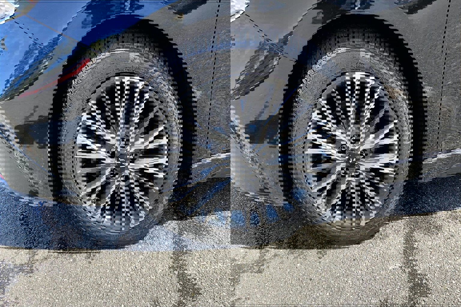 Used 2023 Kia Forte GT-Line w/ GT-Line Premium Package image 10