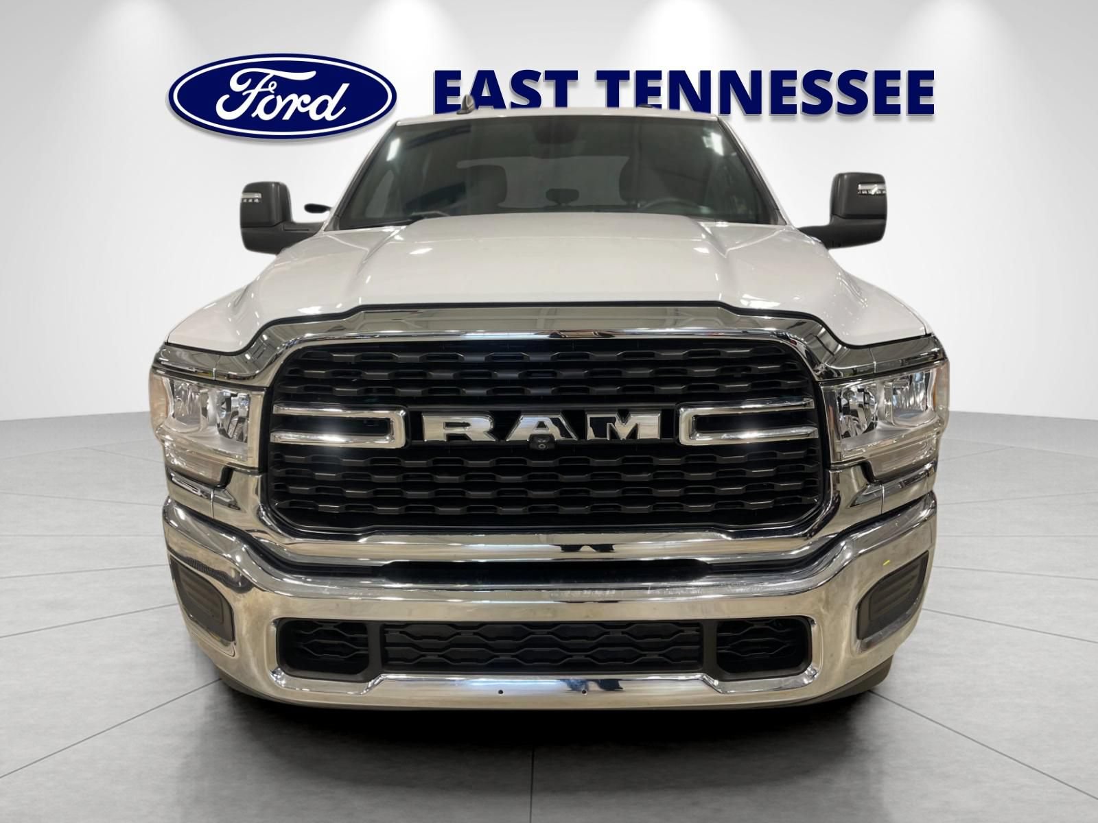 Used 2023 RAM 2500 Tradesman w/ Towing Technology Group AWD/4WD image 9