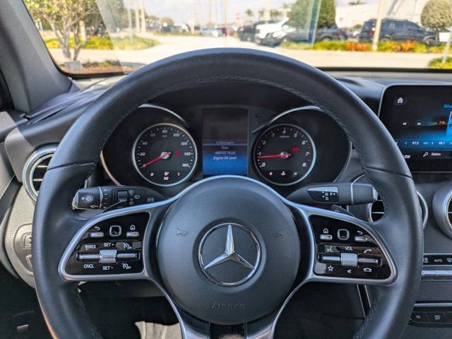 Used 2022 Mercedes-Benz GLC 300 w/ Premium Package Lite image 25