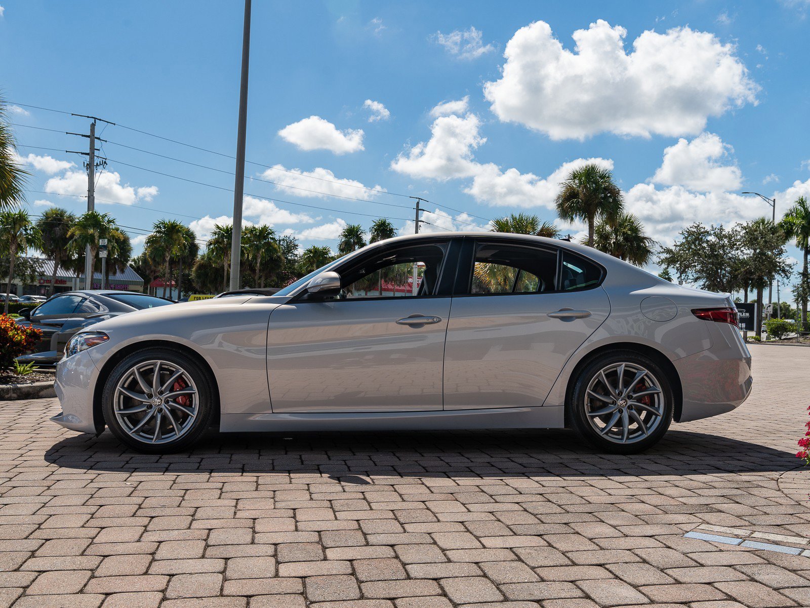 Used 2023 Alfa Romeo Giulia Sprint image 23