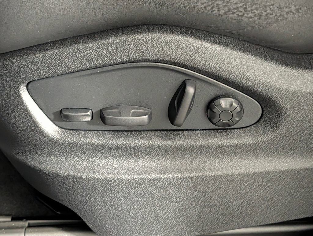 New 2026 Porsche Cayenne GTS image 29