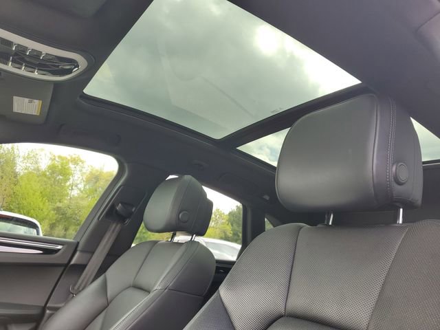 Used 2019 Porsche Macan AWD/4WD image 16