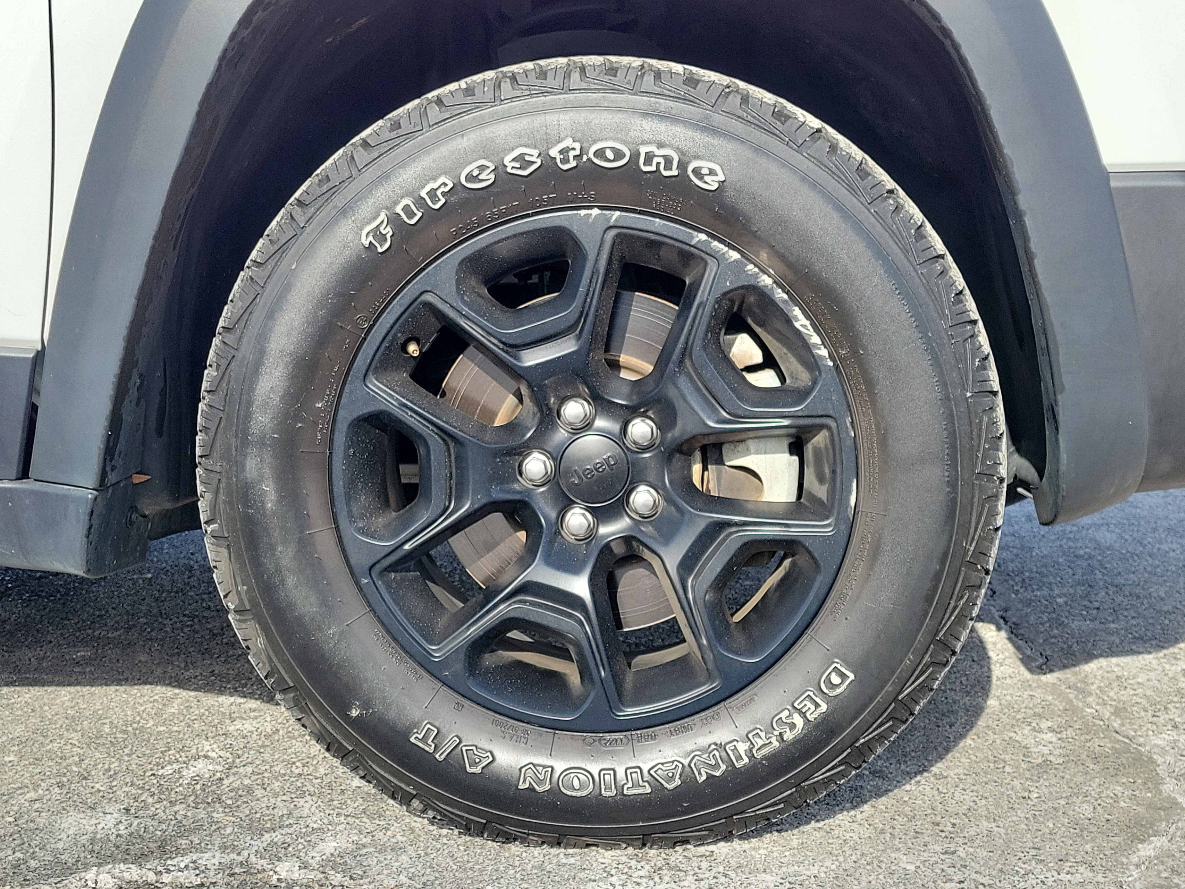 Used 2022 Jeep Cherokee Trailhawk w/ Sun, Sound & Nav Group image 5