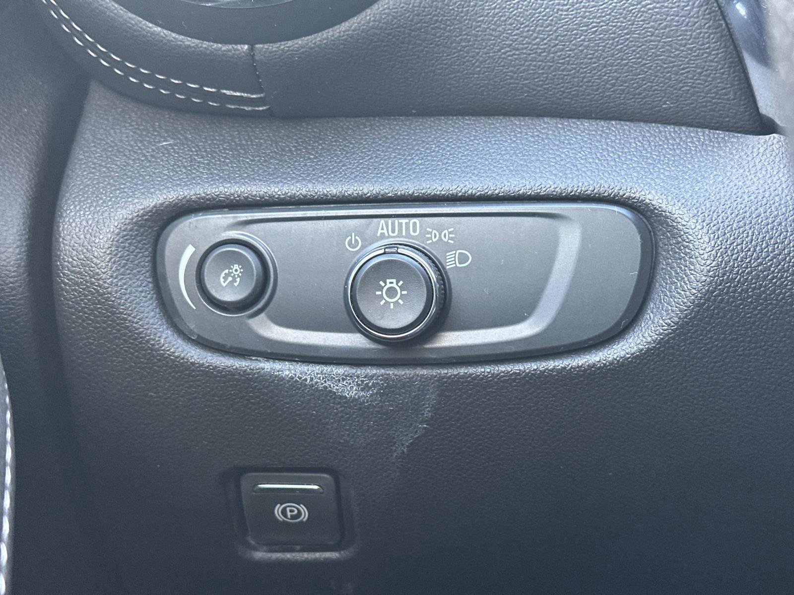 Used 2024 Chevrolet Blazer LT w/ Convenience Package image 25