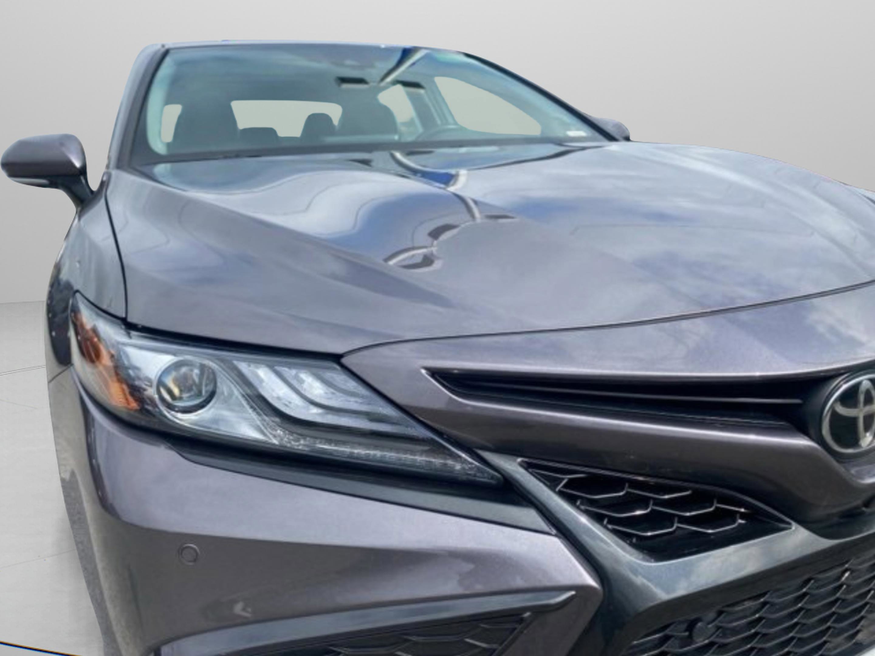 Used 2022 Toyota Camry XSE w/ Navigation Package image 2