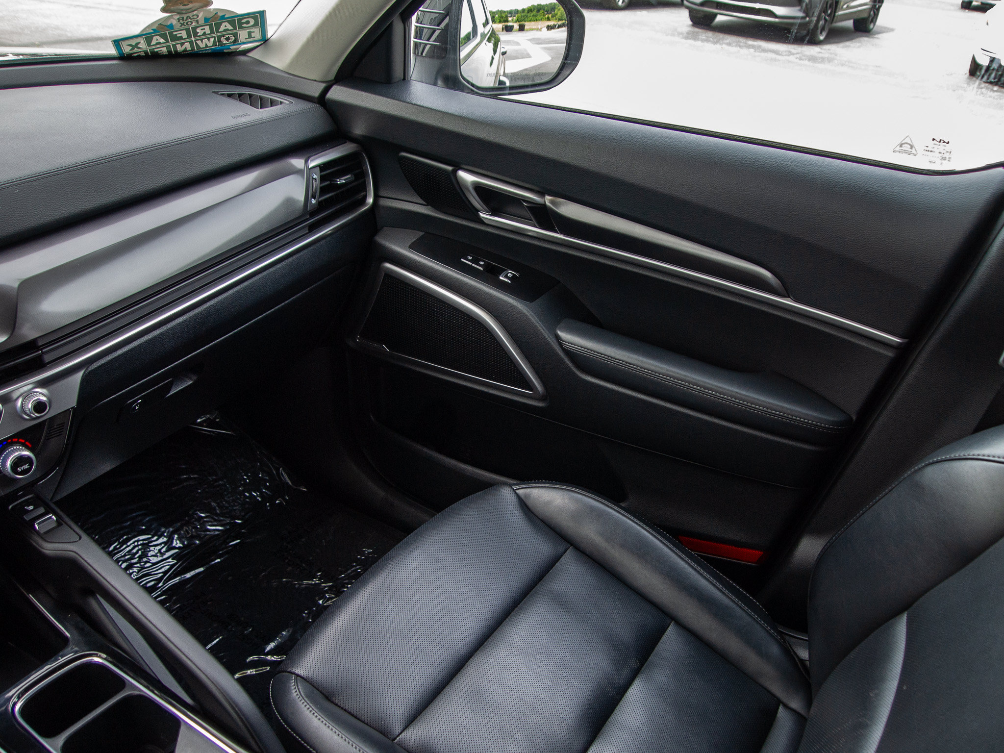 Used 2025 Kia Telluride S AWD/4WD image 15