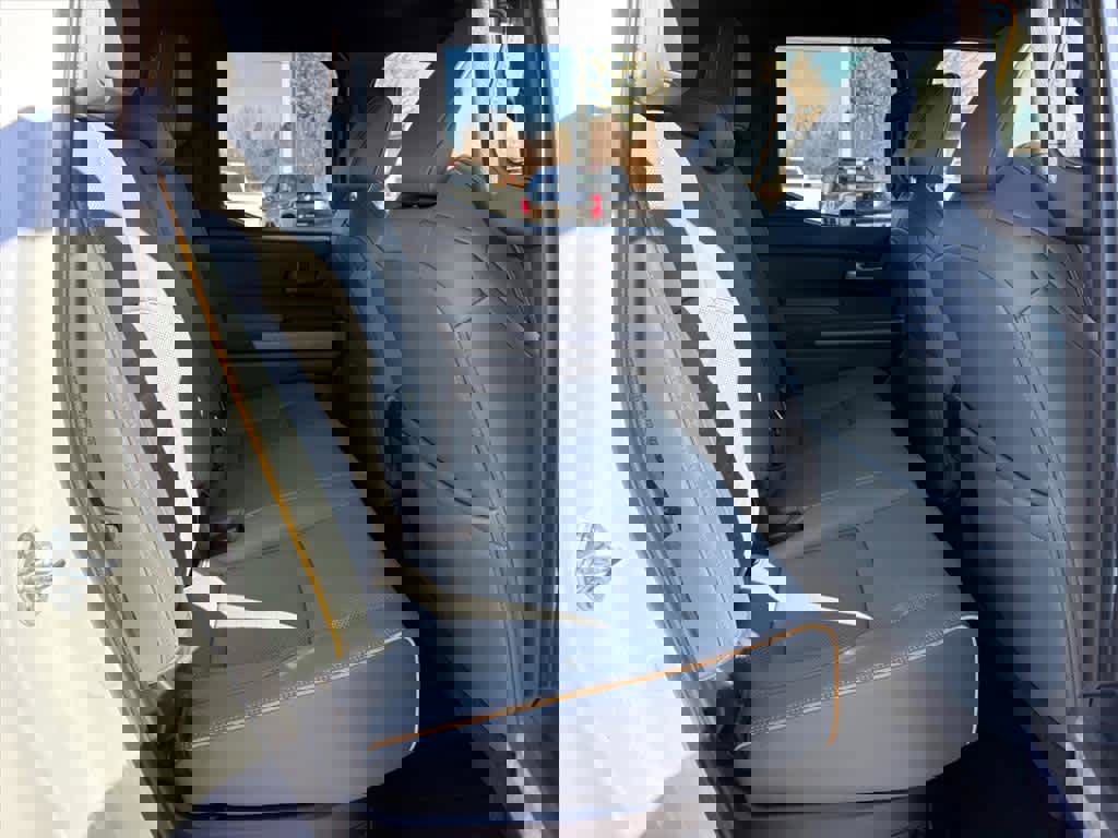 Used 2025 Toyota Tacoma Trailhunter Hybrid image 8