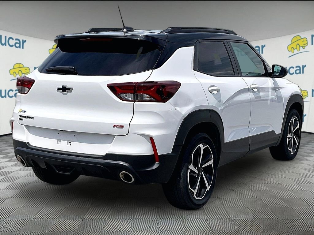 Used 2023 Chevrolet TrailBlazer RS w/ Sun and Liftgate Package AWD/4WD image 6