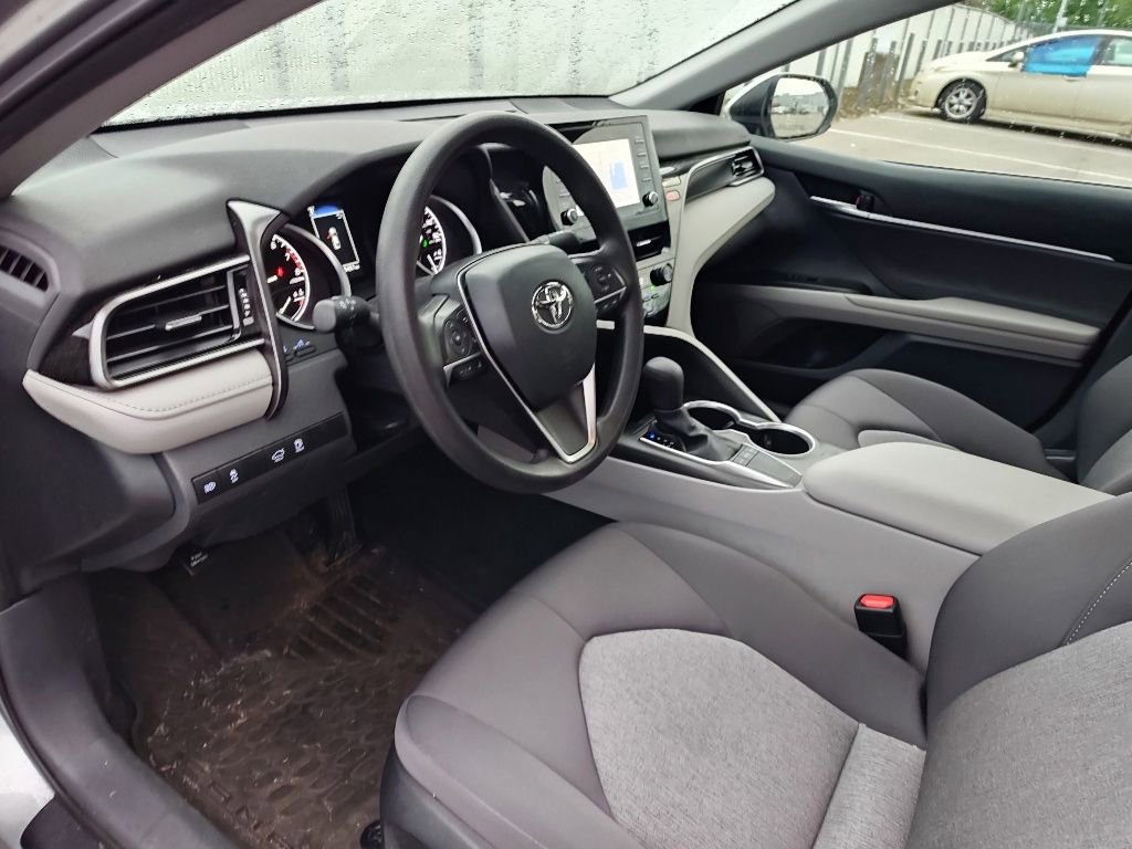 Used 2023 Toyota Camry LE FWD image 7