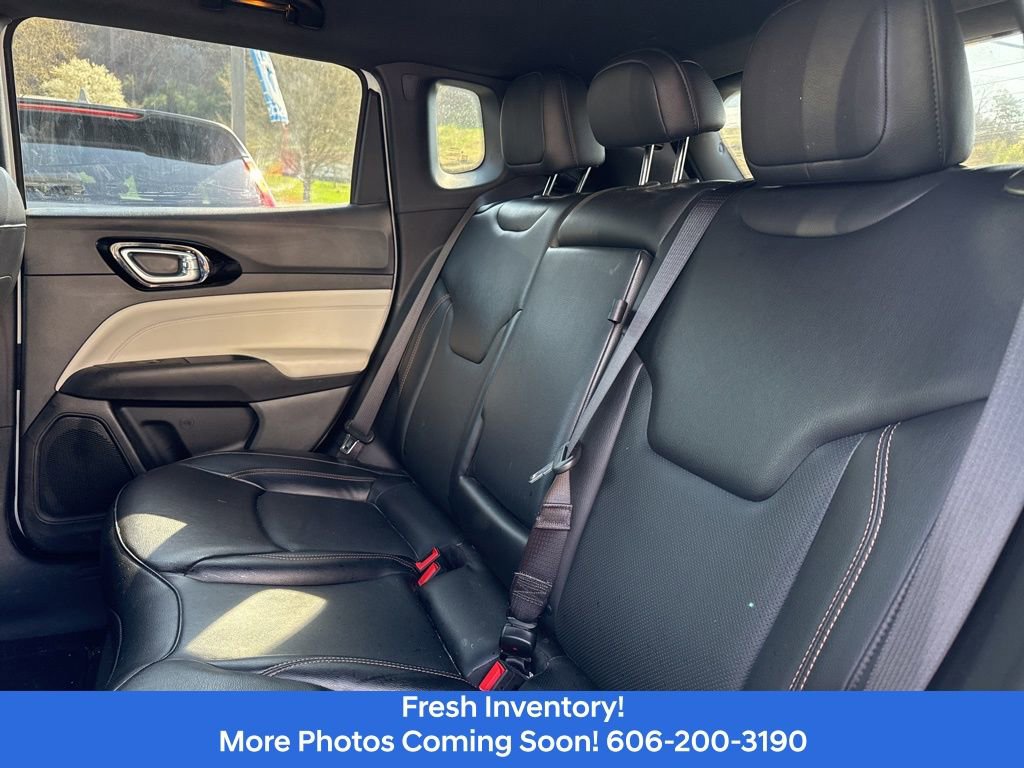 Used 2023 Jeep Compass Limited image 7