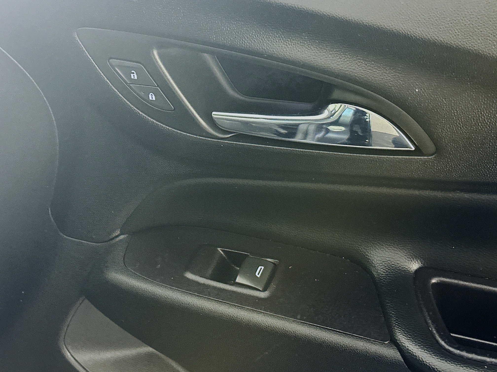 Used 2022 Chevrolet Equinox LT image 29