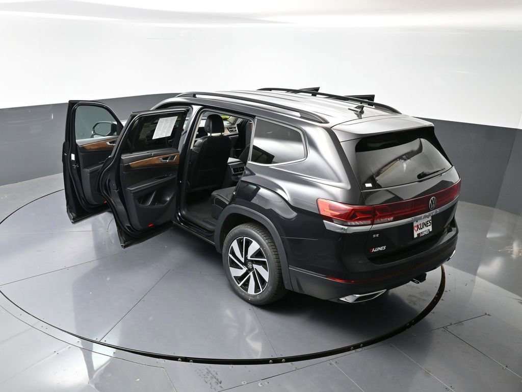 Used 2024 Volkswagen Atlas SE image 57
