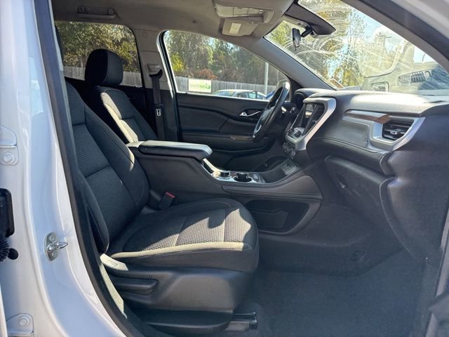 Used 2023 GMC Acadia SLE w/ Driver Convenience Package image 12