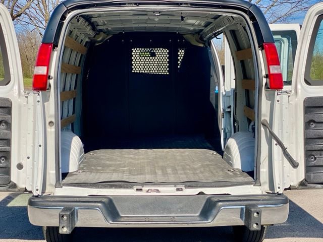 Used 2024 GMC Savana 2500 w/ Driver Convenience Package image 27