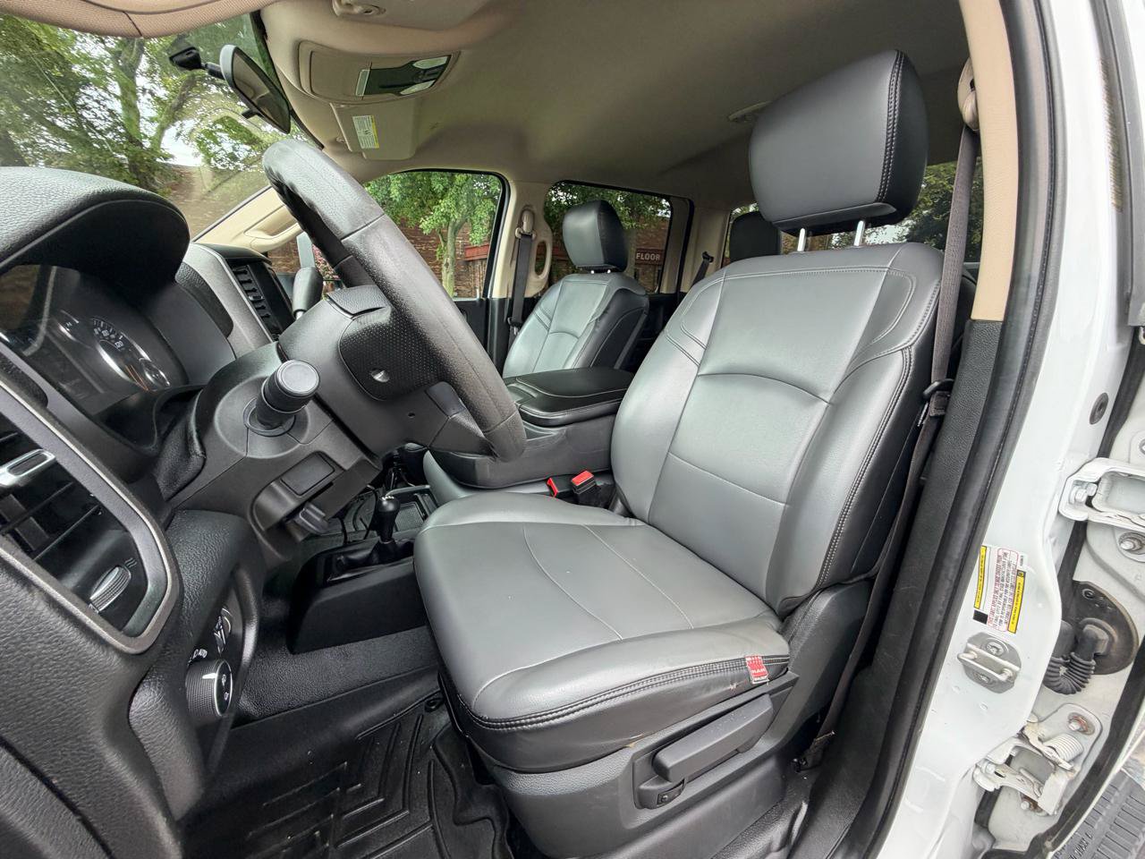 Used 2019 RAM 3500 Tradesman w/ Chrome Appearance Group AWD/4WD image 19