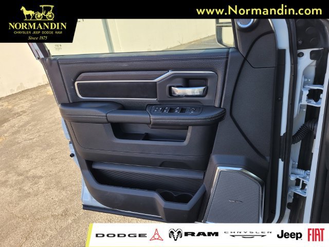 New 2026 RAM 5500 4x4 Crew Cab w/ Laramie Trim Package image 8