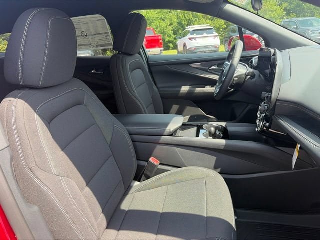 New 2026 Chevrolet Blazer EV LT AWD/4WD image 37