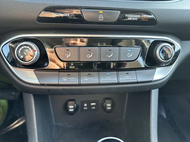 Used 2018 Hyundai Elantra GT image 19