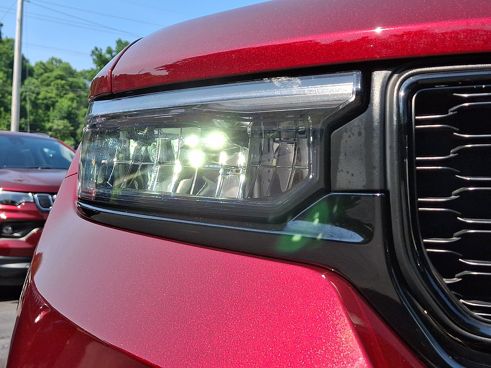 Certified 2023 Jeep Grand Cherokee Altitude AWD/4WD image 9
