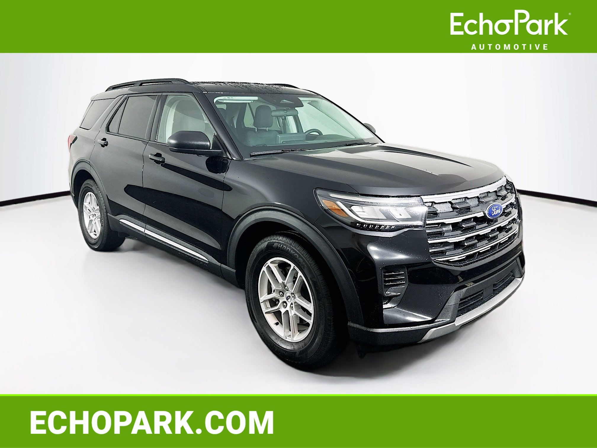 Used 2025 Ford Explorer Active image 1