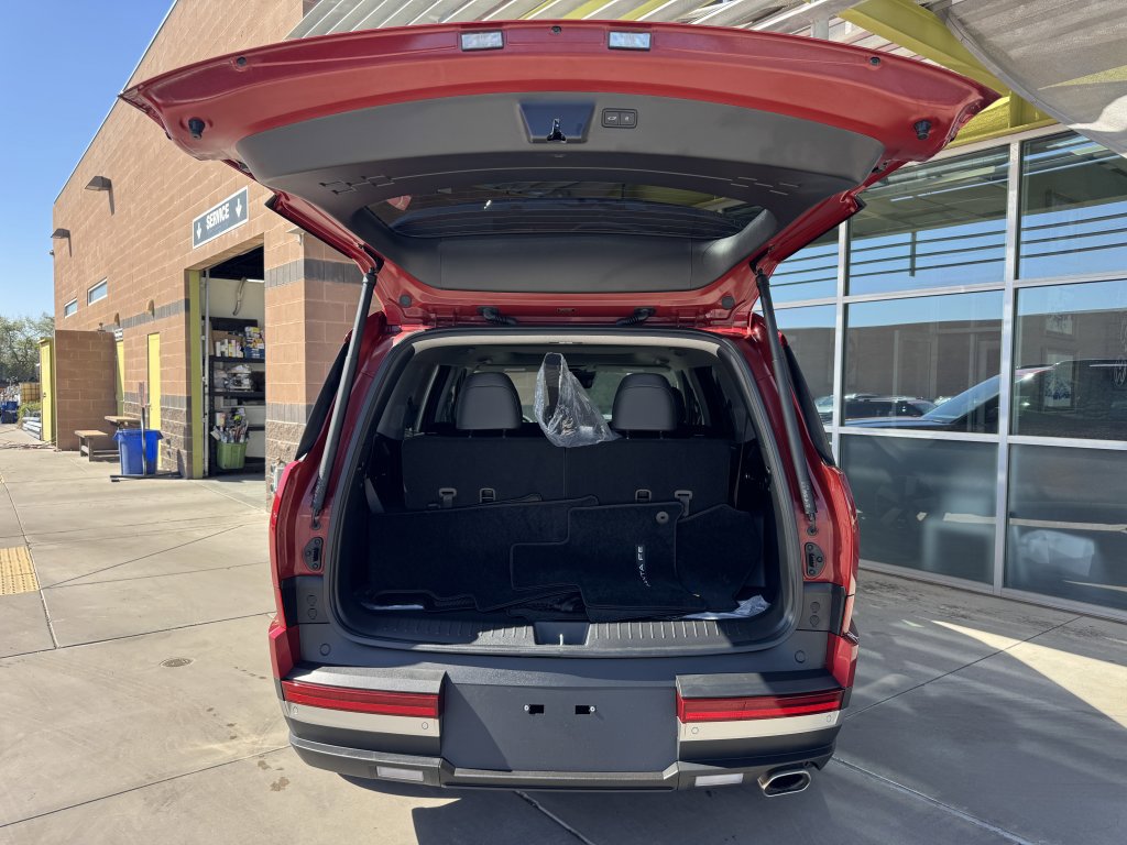 Used 2024 Hyundai Santa Fe Limited image 41