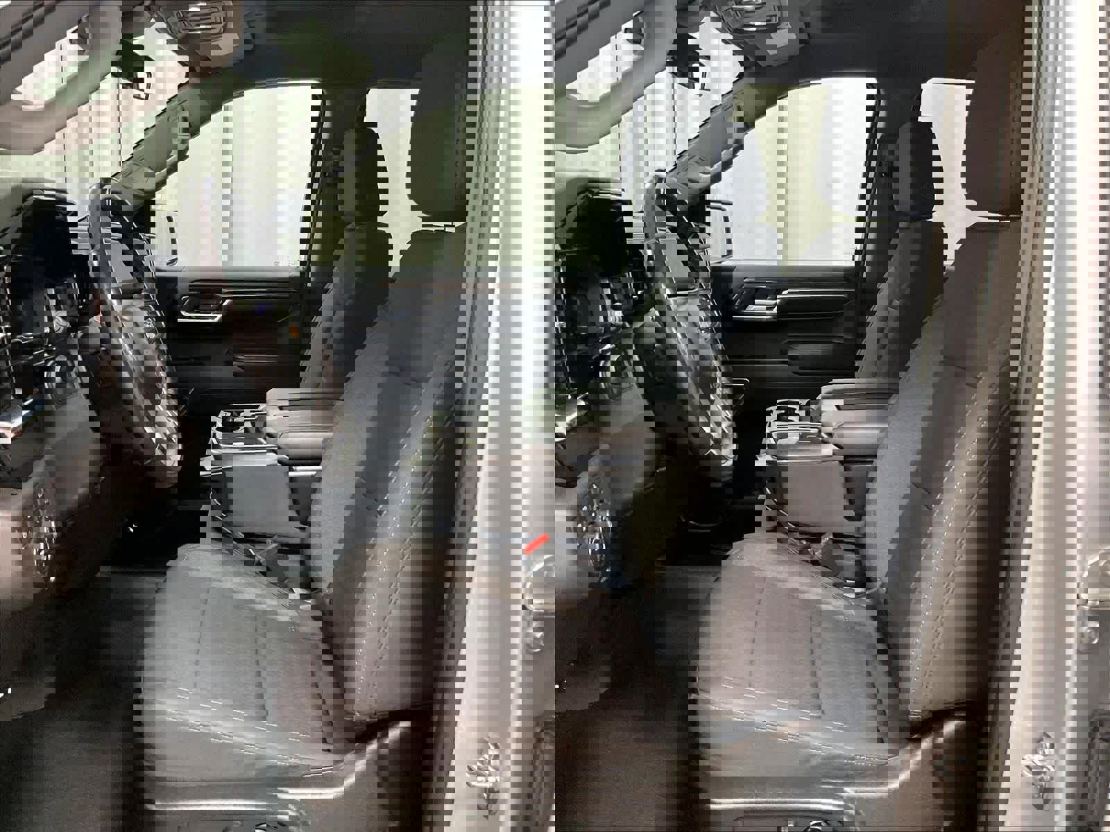 Used 2022 Chevrolet Silverado 1500 LT AWD/4WD image 10