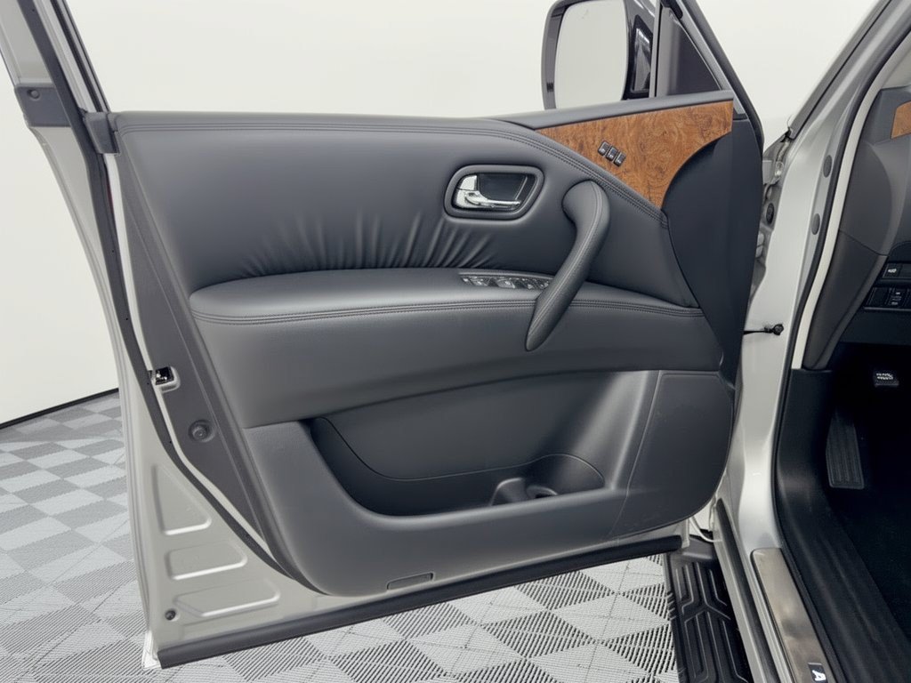 Used 2023 Nissan Armada SL w/ Cargo Package RWD image 14