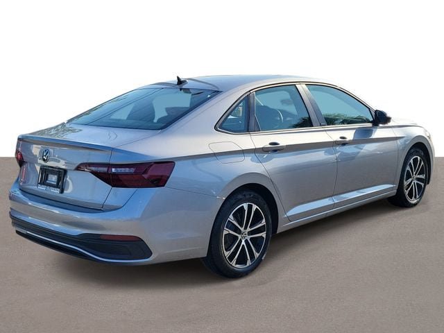Certified 2023 Volkswagen Jetta Sport FWD image 4