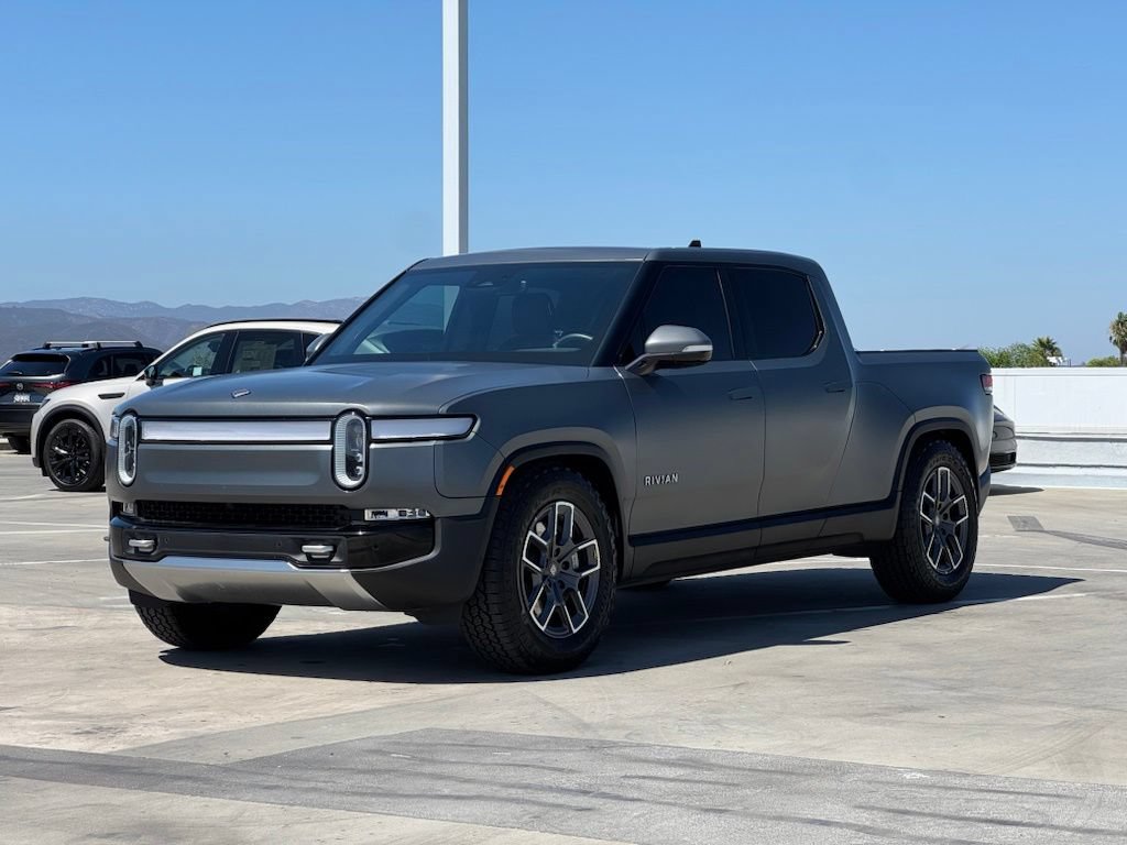 Used 2024 Rivian R1T Adventure Dual AWD/4WD image 5