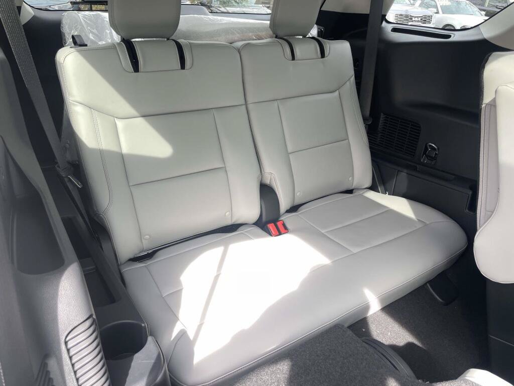New 2026 Ford Explorer Active w/ Active Comfort Package AWD/4WD image 22