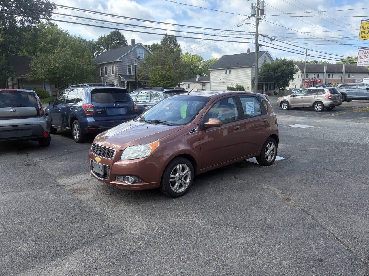 Used 2011 Chevrolet Aveo5 LT FWD image 2