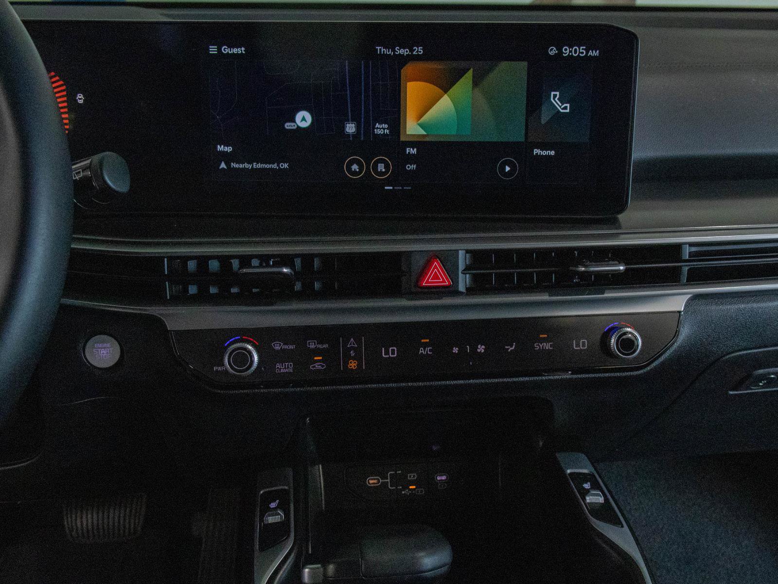 New 2025 Kia Sorento S w/ Panoramic Sunroof Package image 4