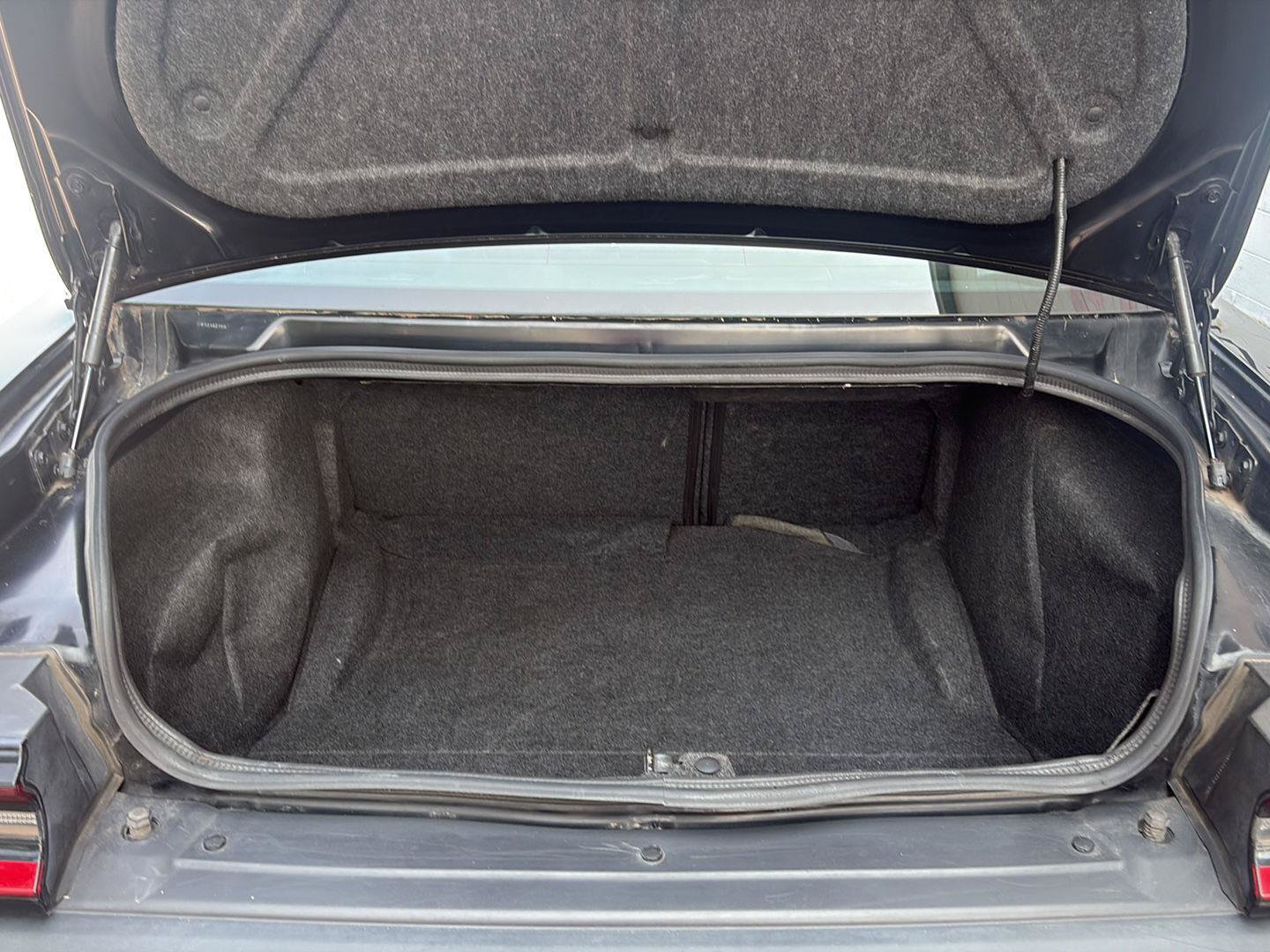 Used 2016 Dodge Challenger R/T Scat Pack RWD image 18