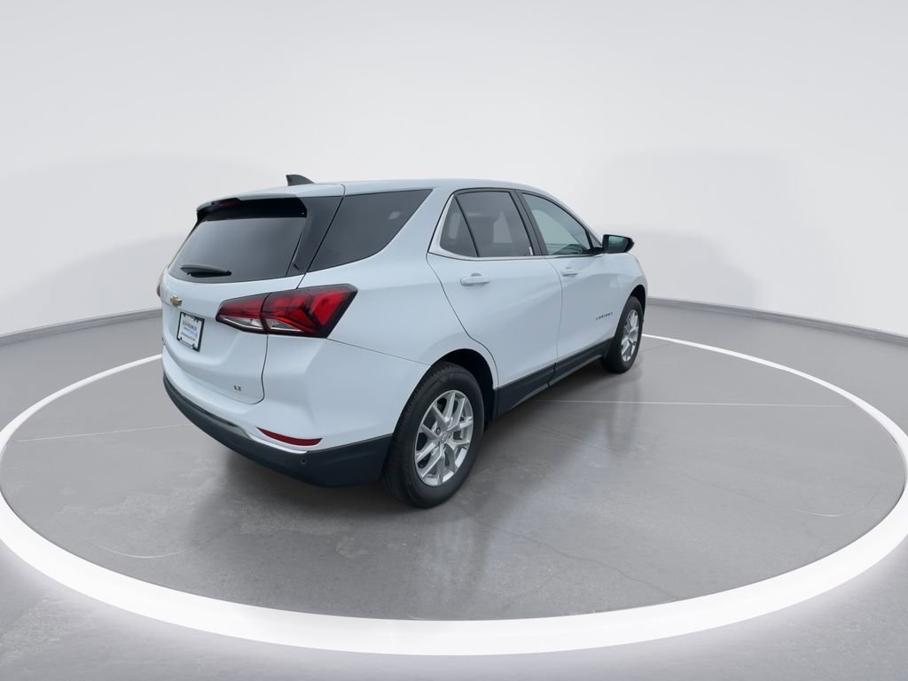 Used 2024 Chevrolet Equinox LT AWD/4WD image 8