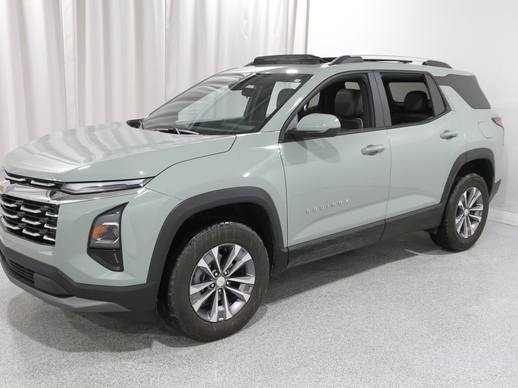 Used 2026 Chevrolet Equinox LT w/ Convenience Package II image 3