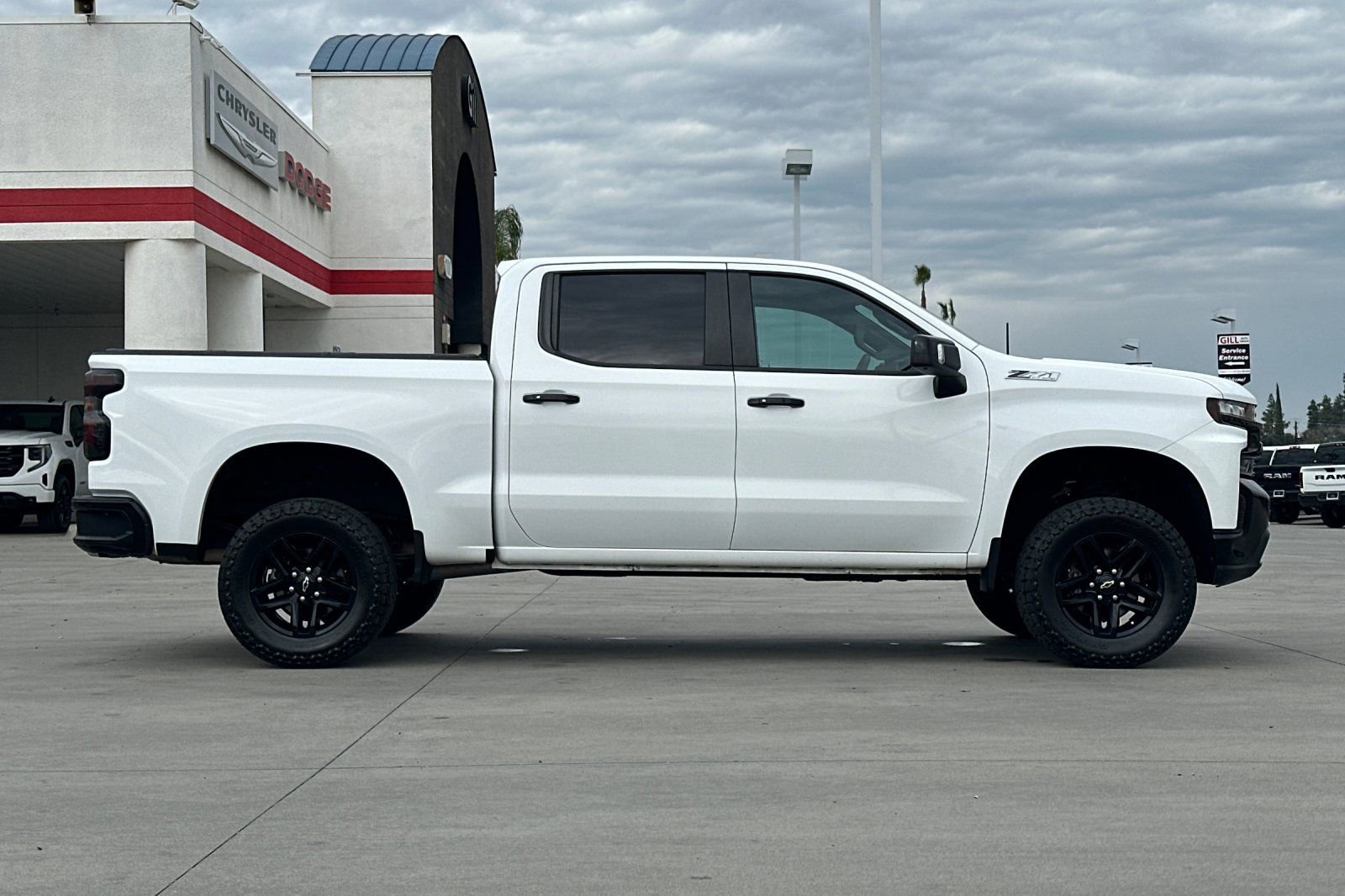 Used 2019 Chevrolet Silverado 1500 LT Trail Boss image 7