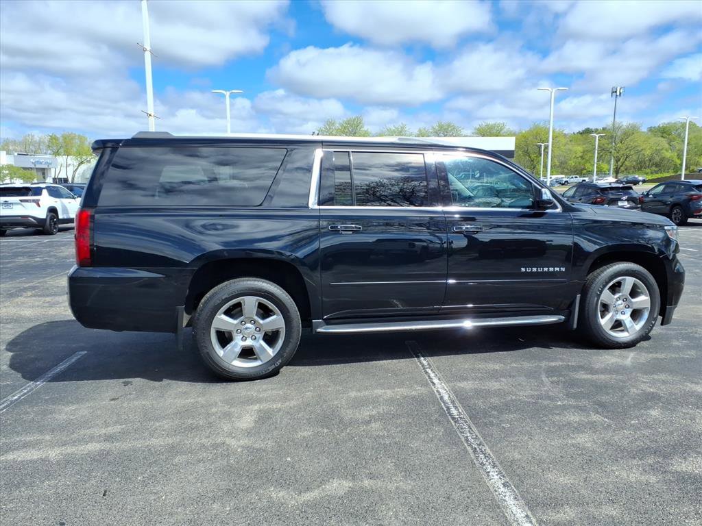 Used 2019 Chevrolet Suburban Premier AWD/4WD image 8