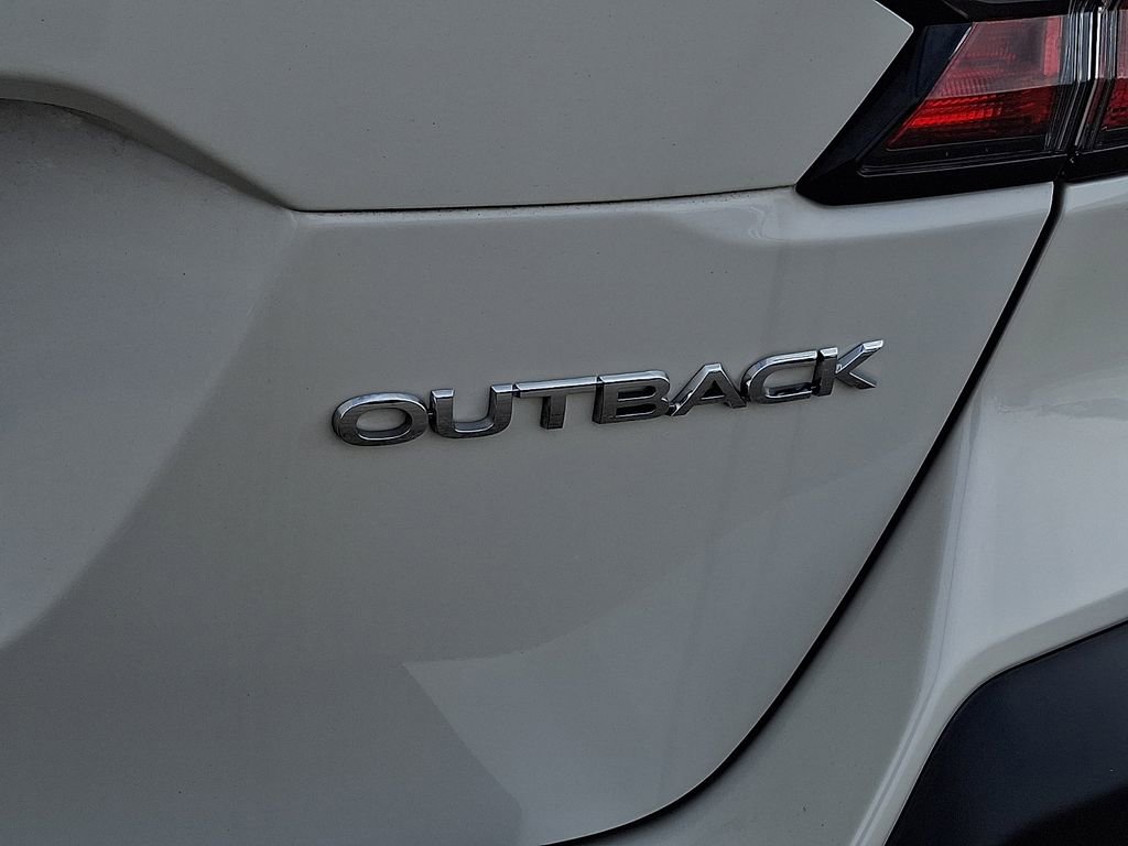 Used 2023 Subaru Outback Premium image 30