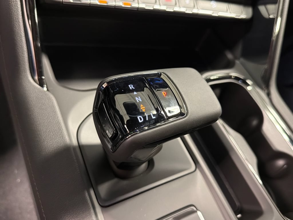 New 2026 GMC Sierra 1500 AT4 w/ AT4 Premium Package AWD/4WD image 41