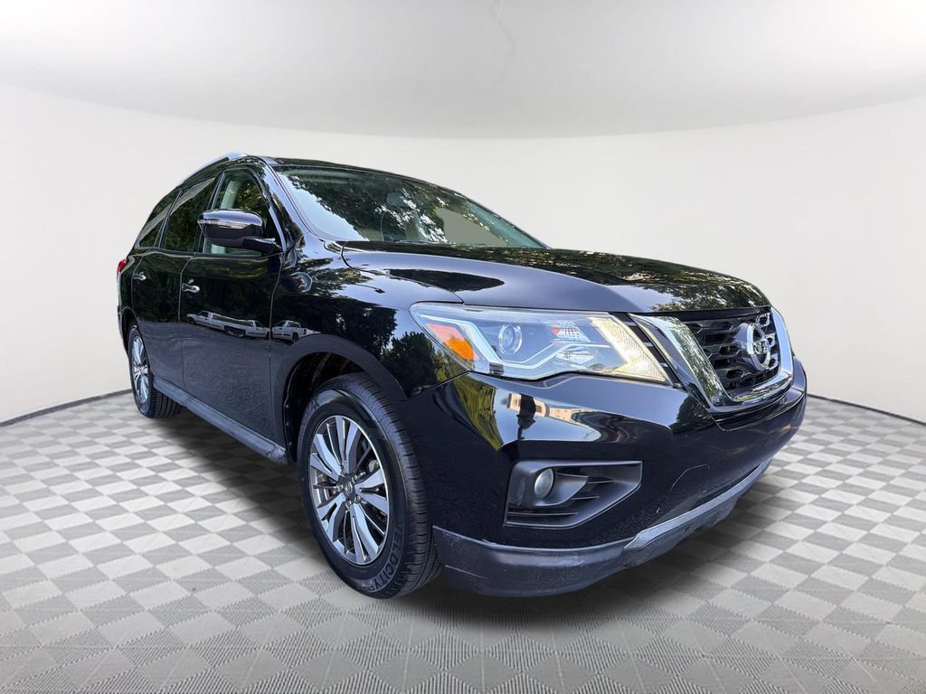 Used 2019 Nissan Pathfinder SV FWD image 3