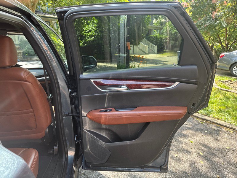 Used 2019 Cadillac XT5 Luxury AWD/4WD image 15