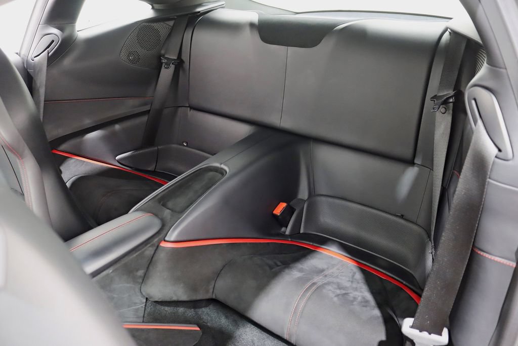 Used 2021 Ferrari Roma RWD image 31