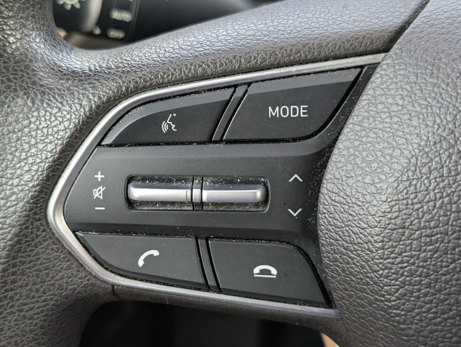 Used 2020 Hyundai Santa Fe SE AWD/4WD image 15