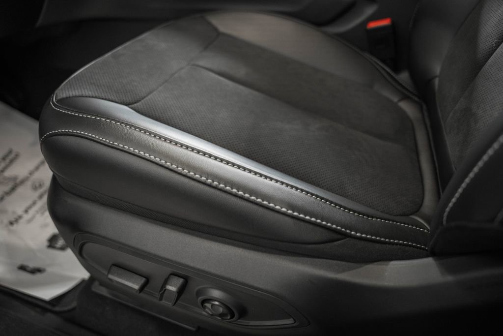 New 2025 Jeep Grand Cherokee Altitude w/ Trailer Tow Package image 33